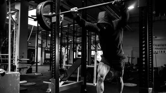 Treino de Musculação estudo em 2025